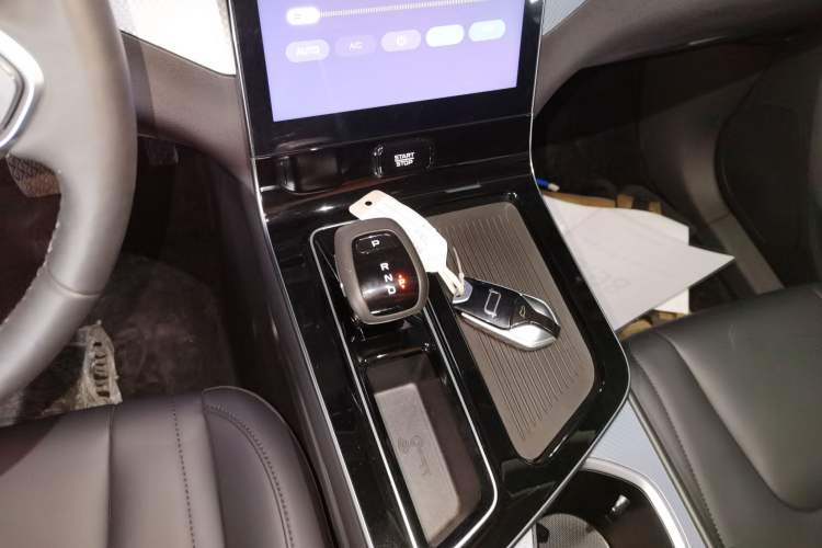 Used Bestune T90 2023 1.5T DCT Automatic Luxury Edition Gear Lever