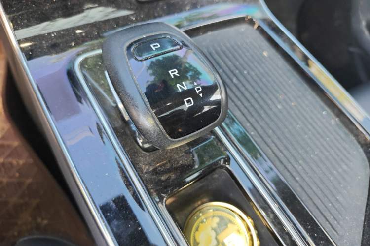 Used Bestune T90 2023 1.5T DCT Automatic Luxury Edition Gear Lever