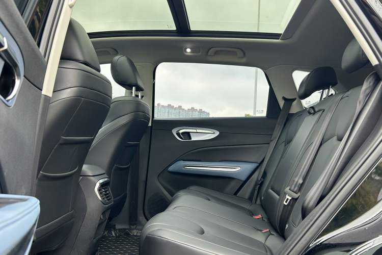 Used Bestune T90 2023 1.5T DCT Automatic Luxury Edition Interior 3