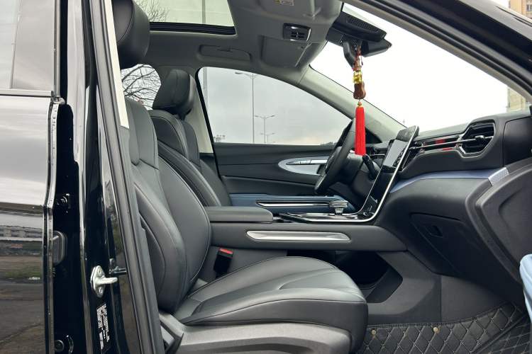 Used Bestune T90 2023 1.5T DCT Automatic Luxury Edition Interior 4