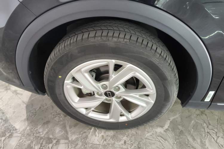 Used Bestune T90 2023 1.5T DCT Automatic Prestige Edition Left Front Wheel Hub