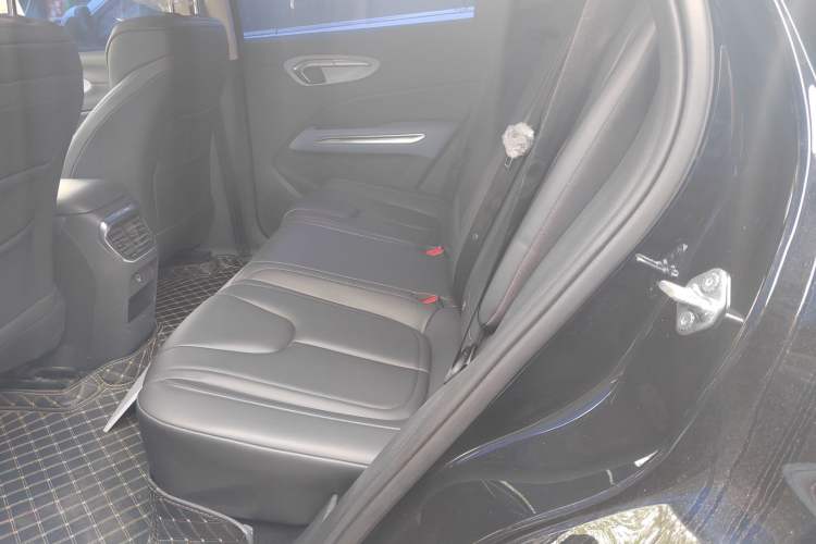 Used Bestune T90 2023 1.5T DCT Automatic Luxury Edition Left Rear Seat