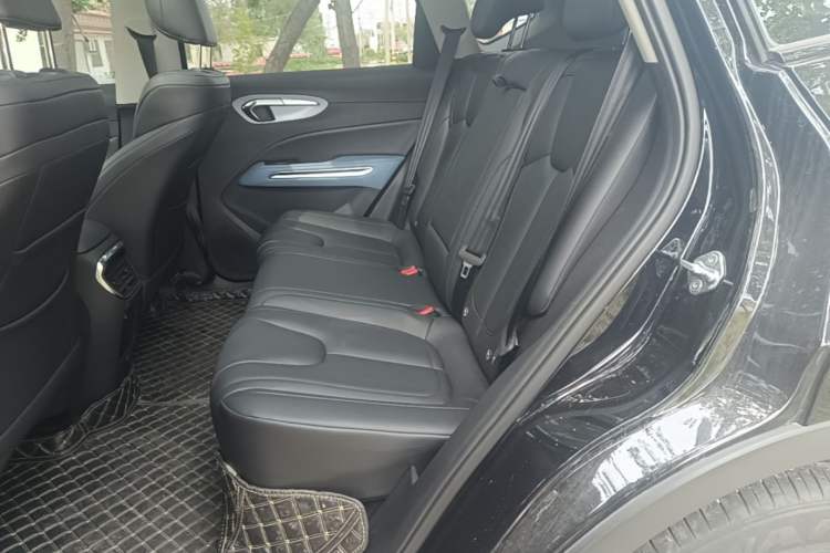 Used Bestune T90 2023 1.5T DCT Automatic Prestige Edition Left Rear Seat