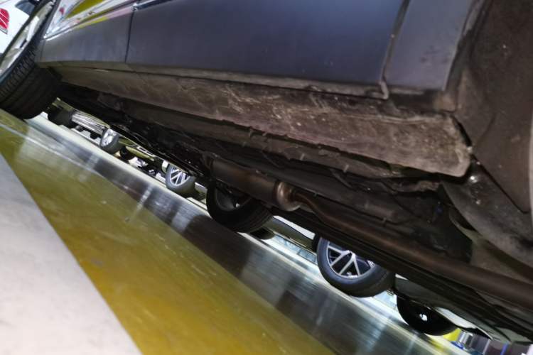 Used Bestune T90 2023 1.5T DCT Automatic Luxury Edition Left Side Sill