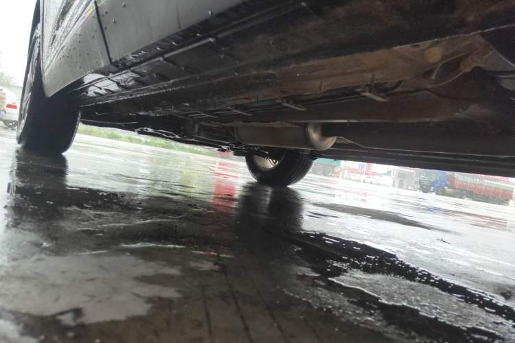 Used Bestune T90 2023 1.5T DCT Automatic Luxury Edition Left Side Sill