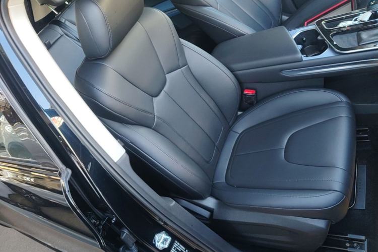 Used Bestune T90 2023 1.5T DCT Automatic Luxury Edition Right Front Seat