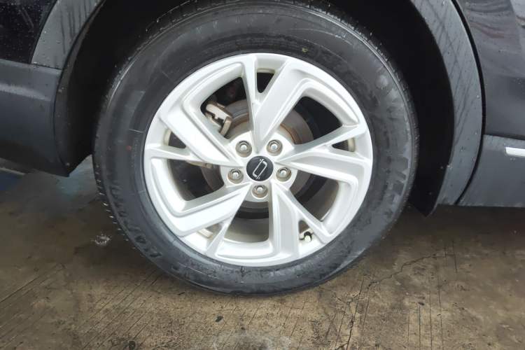 Used Bestune T90 2023 1.5T DCT Automatic Luxury Edition Right Rear Wheel Hub