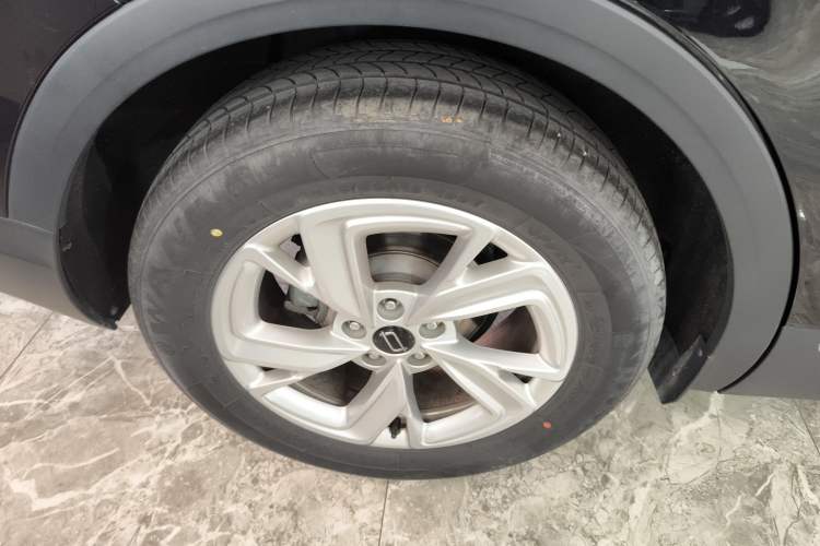 Used Bestune T90 2023 1.5T DCT Automatic Prestige Edition Right Rear Wheel Hub