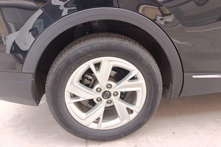 Used Bestune T90 2023 1.5T DCT Automatic Luxury Edition Right Rear Wheel Hub
