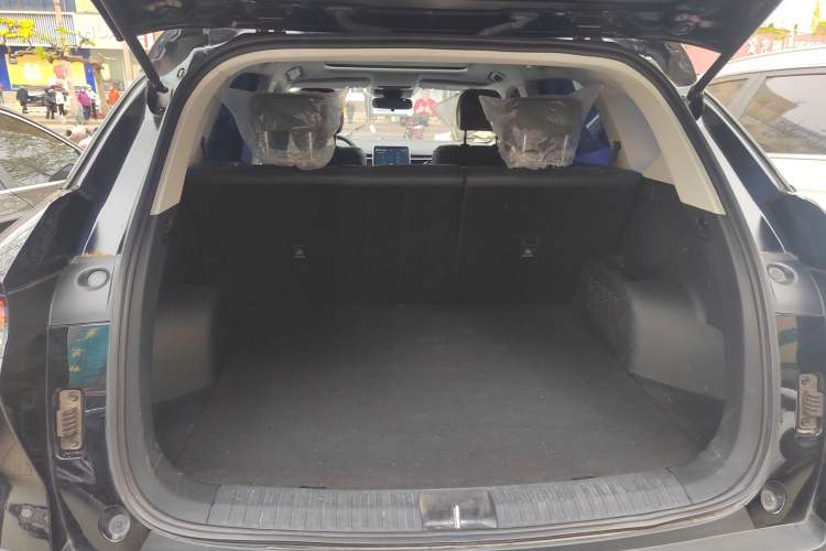 Used Bestune T90 2023 1.5T DCT Automatic Luxury Edition Trunk