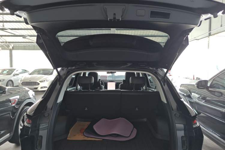 Used Bestune T90 2023 1.5T DCT Automatic Prestige Edition Trunk