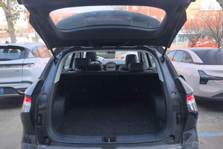 Used Bestune T90 2023 1.5T DCT Automatic Prestige Edition Trunk