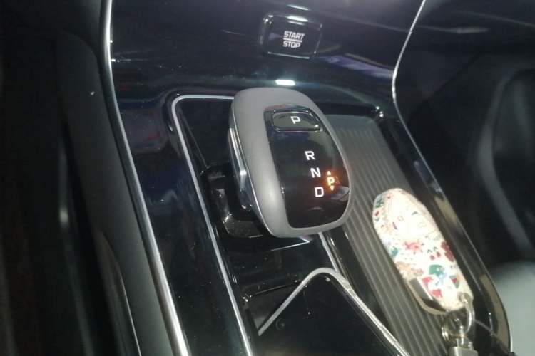 Used Bestune T90 2023 1.5T DCT Automatic Luxury Edition Gear Lever