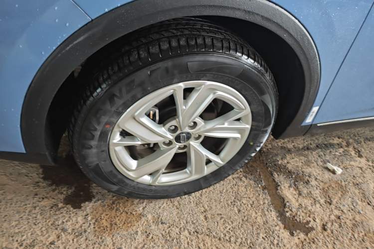 Used Bestune T90 2023 1.5T DCT Automatic Luxury Edition Left Front Wheel Hub
