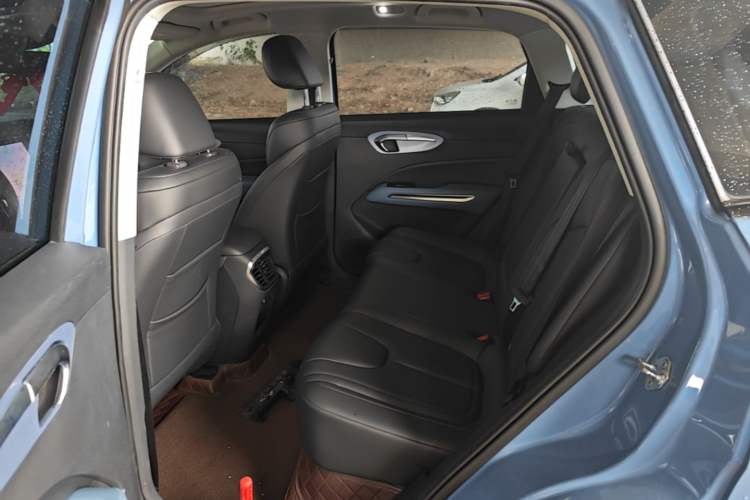 Used Bestune T90 2023 1.5T DCT Automatic Luxury Edition Left Rear Seat