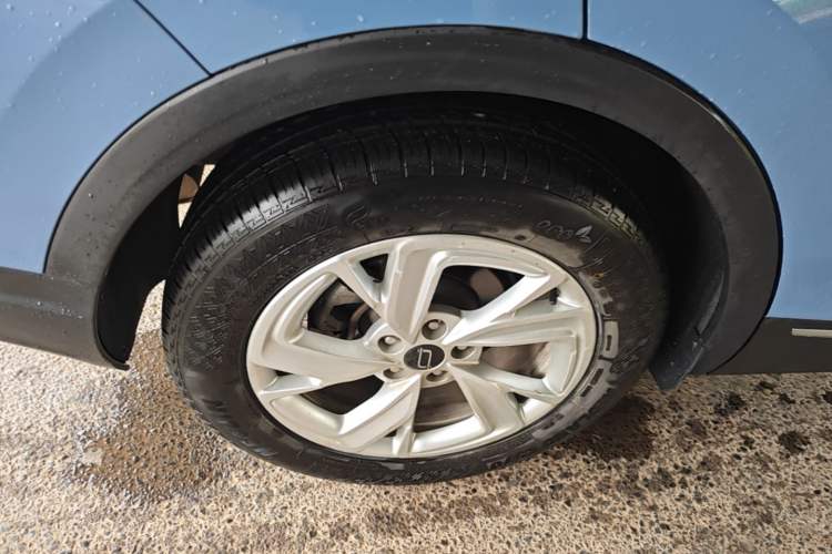 Used Bestune T90 2023 1.5T DCT Automatic Luxury Edition Right Rear Wheel Hub