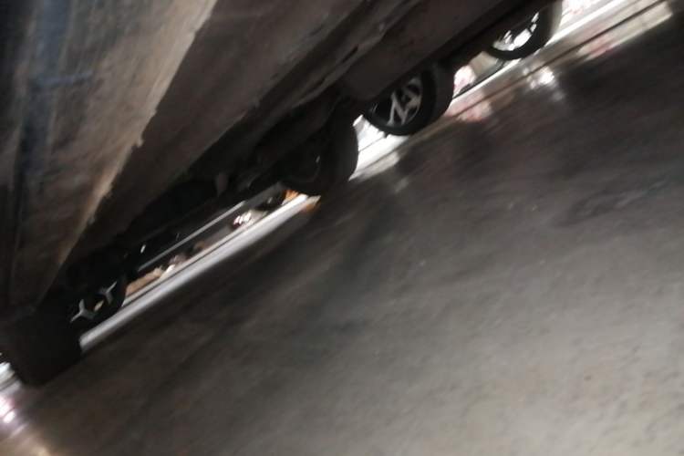Used Bestune T90 2023 1.5T DCT Automatic Luxury Edition Right Side Sill