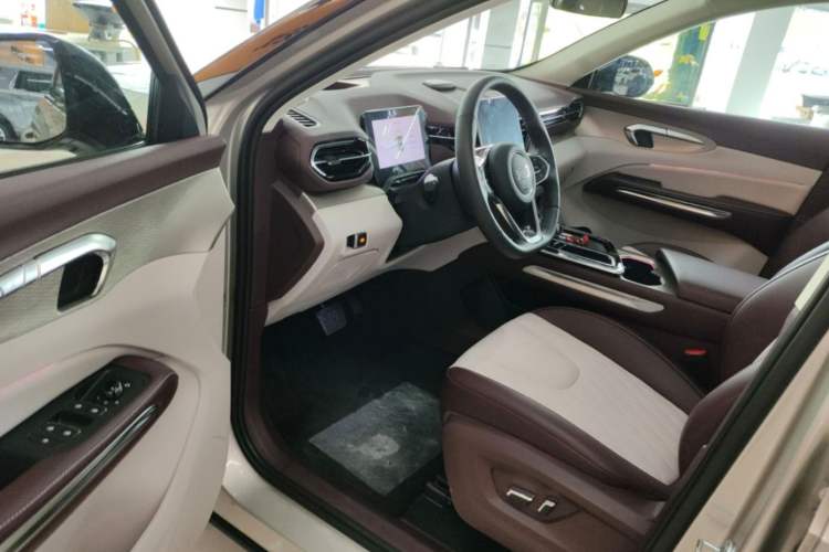 Used Bestune T90 2023 2.0T Automatic Flagship Edition Interior 3