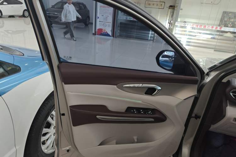 Used Bestune T90 2023 2.0T Automatic Flagship Edition Left Front Door Interior