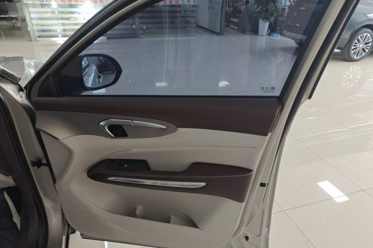 Used Bestune T90 2023 2.0T Automatic Flagship Edition Right Front Door Interior