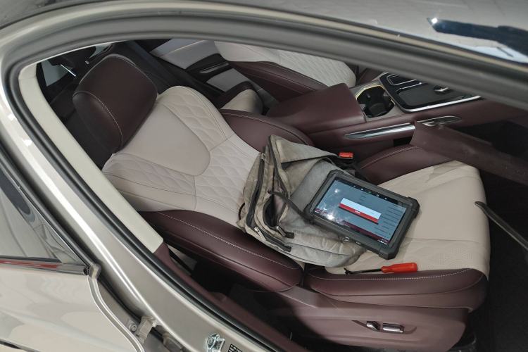 Used Bestune T90 2023 2.0T Automatic Flagship Edition Right Front Seat