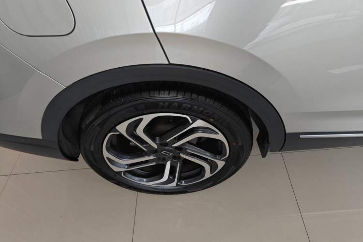Used Bestune T90 2023 2.0T Automatic Flagship Edition Right Rear Wheel Hub