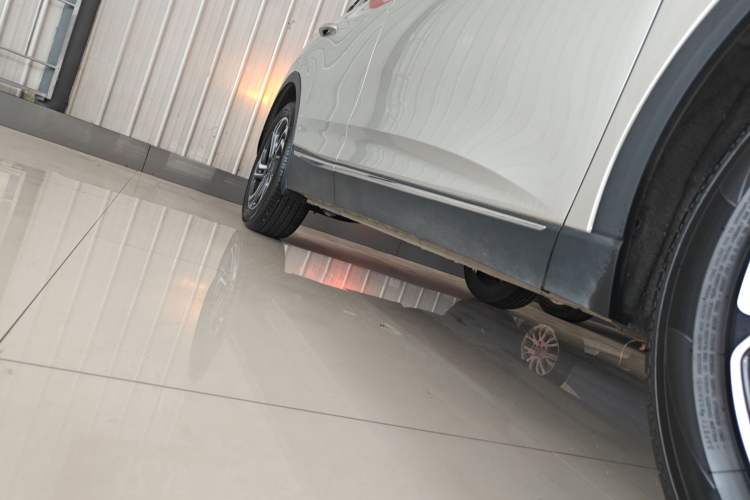 Used Bestune T90 2023 2.0T Automatic Flagship Edition Right Side Sill