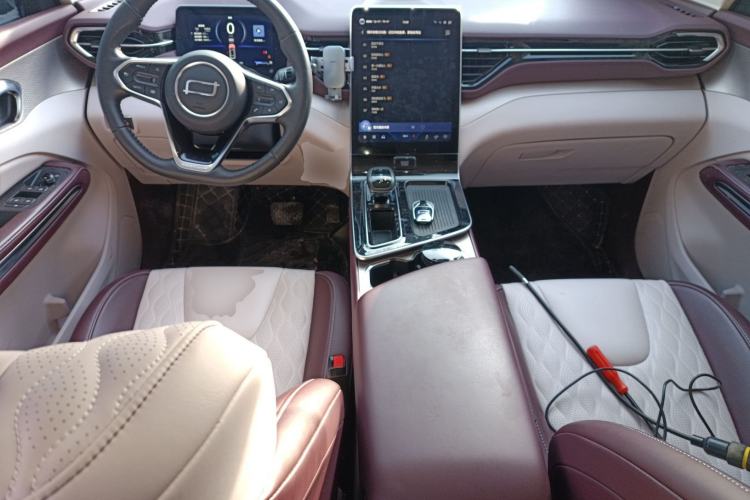 Used Bestune T90 2023 2.0T Automatic Flagship Edition Center Console