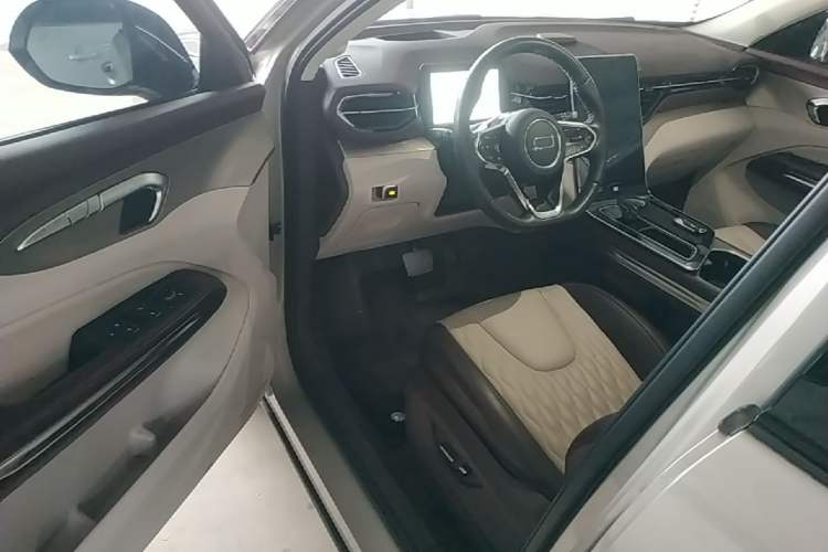 Used Bestune T90 2023 2.0T Automatic Flagship Edition Driver Seat