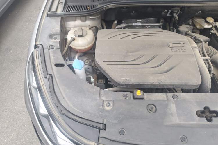 Used Bestune T90 2023 1.5T DCT Automatic Luxury Edition Engine Bay Right