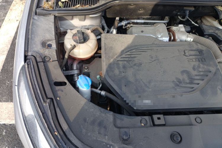 Used Bestune T90 2023 2.0T Automatic Flagship Edition Engine Bay Right