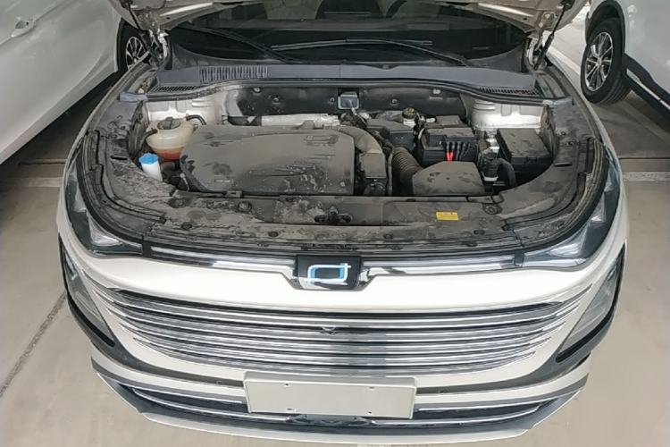 Used Bestune T90 2023 2.0T Automatic Flagship Edition Engine Bay