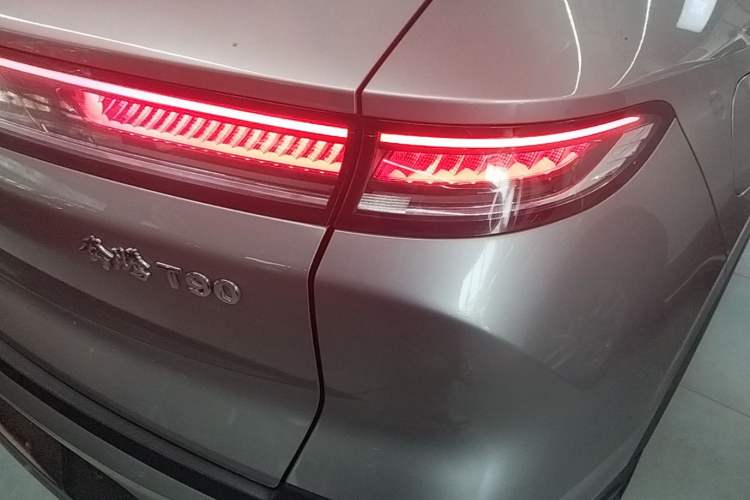 Used Bestune T90 2023 1.5T DCT Automatic Prestige Edition Exterior 3