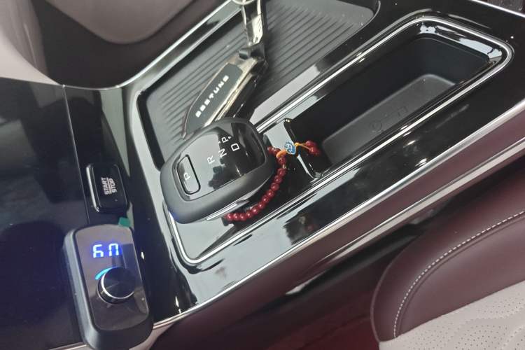 Used Bestune T90 2023 2.0T Automatic Flagship Edition Gear Lever