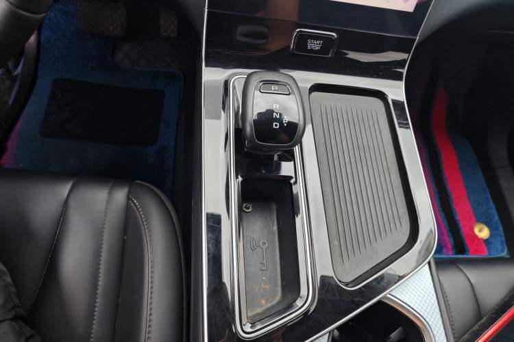 Used Bestune T90 2023 1.5T DCT Automatic Luxury Edition Gear Lever