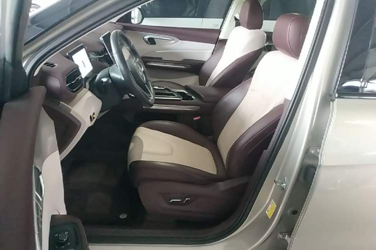 Used Bestune T90 2023 2.0T Automatic Flagship Edition Left Front Seat