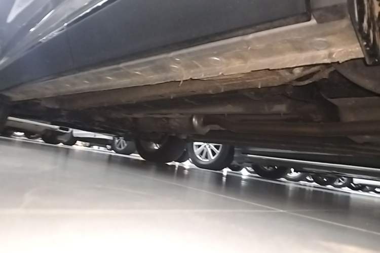 Used Bestune T90 2023 1.5T DCT Automatic Prestige Edition Left Side Sill