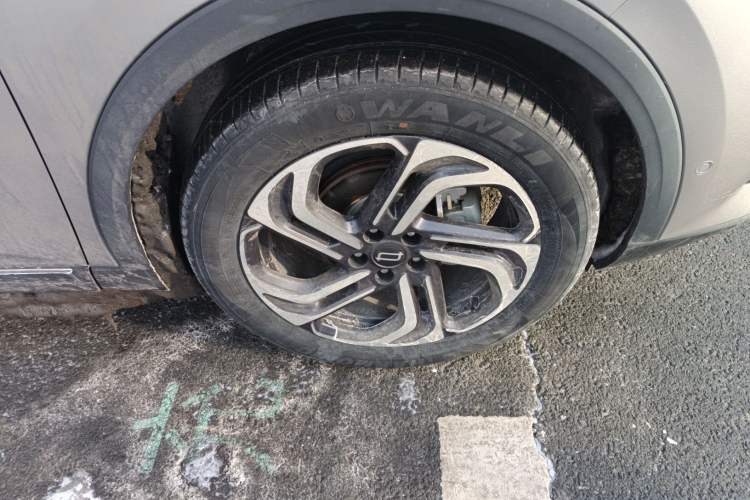 Used Bestune T90 2023 2.0T Automatic Flagship Edition Right Front Wheel Hub