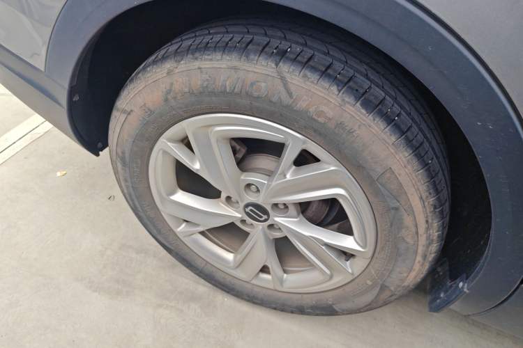 Used Bestune T90 2023 1.5T DCT Automatic Luxury Edition Right Rear Wheel Hub