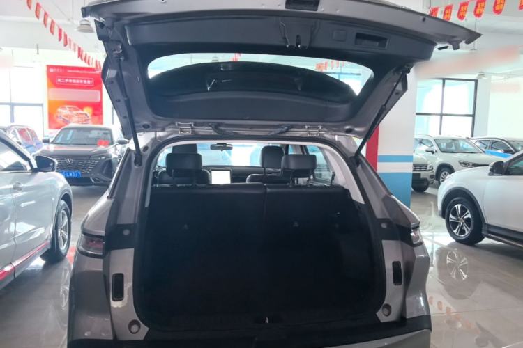 Used Bestune T90 2023 1.5T DCT Automatic Luxury Edition Trunk