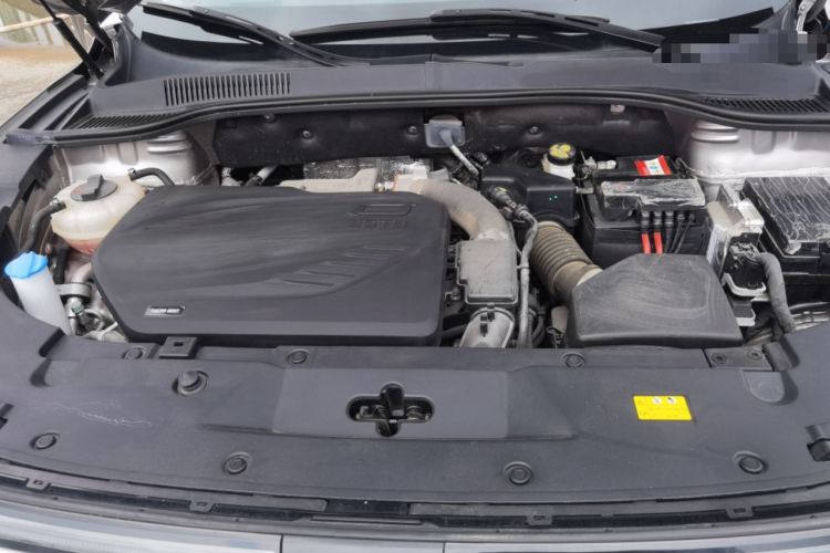 Used Bestune T90 2023 2.0T Automatic Flagship Edition Engine Bay