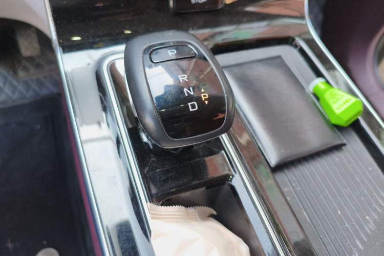 Used Bestune T90 2023 2.0T Automatic Flagship Edition Gear Lever