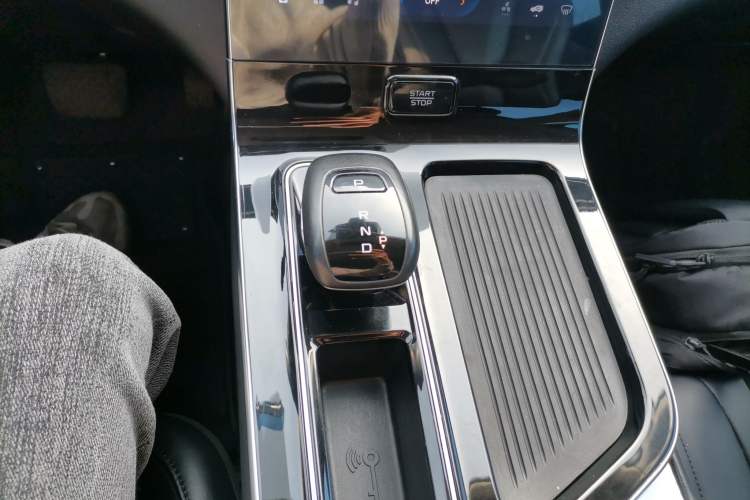 Used Bestune T90 2023 1.5T DCT Automatic Prestige Edition Gear Lever