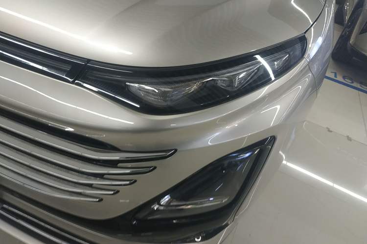 Used Bestune T90 2023 2.0T Automatic Flagship Edition Left Front Headlight