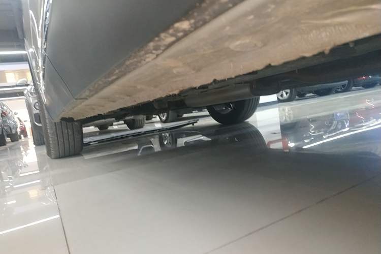 Used Bestune T90 2023 2.0T Automatic Flagship Edition Left Side Sill