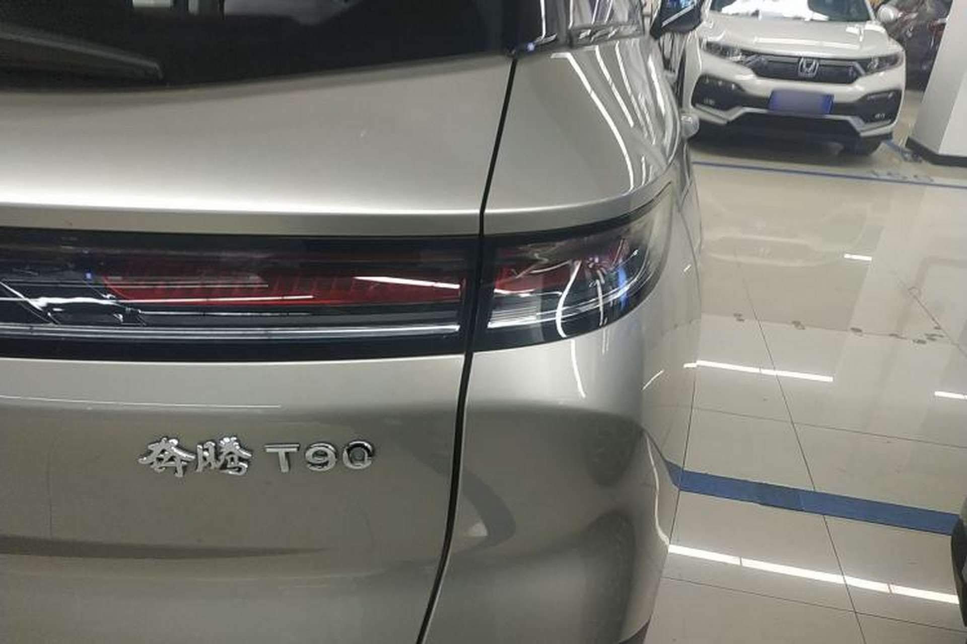 Used Bestune T90 2023 2.0T Automatic Flagship Edition Right Rear Taillight