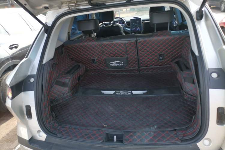 Used Bestune T90 2023 1.5T DCT Automatic Prestige Edition Trunk