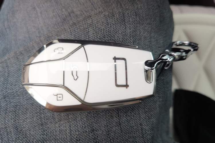 Used Bestune T90 2023 2.0T Automatic Flagship Edition Vehicle Key