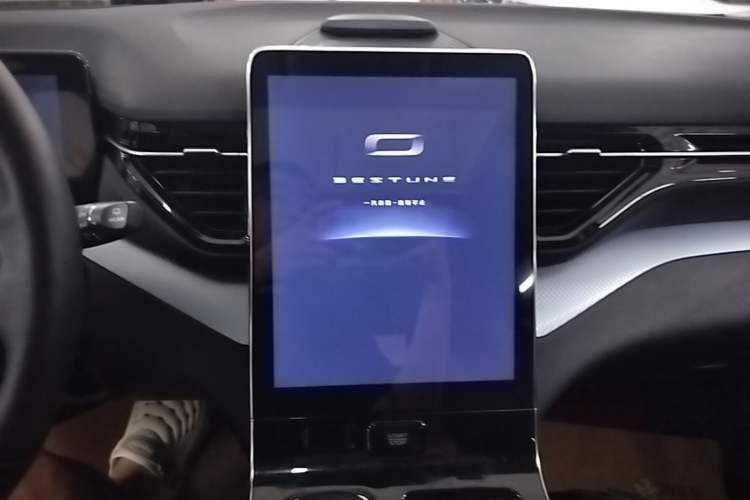 Used Bestune T90 2023 1.5T DCT Automatic Prestige Edition Audio And AC Panel
