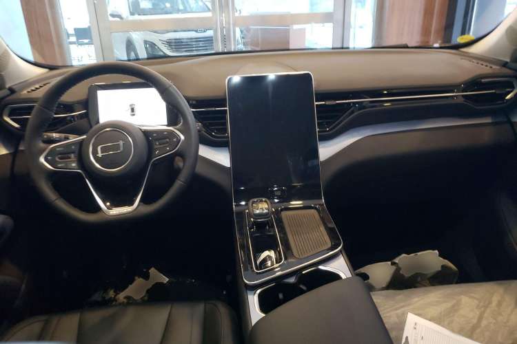 Used Bestune T90 2023 1.5T DCT Automatic Luxury Edition Center Console